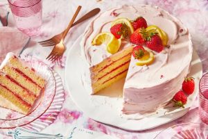 Strawberry_Lemonade_Cake_089-fb24671787db43f8ba6e231466639283
