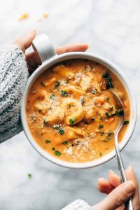 Easy-Creamy-Tortellini-Soup